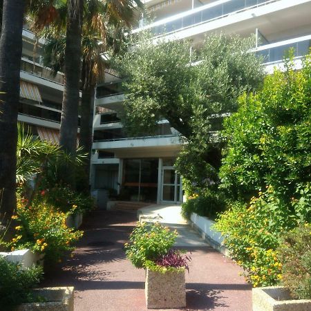 Mas De Tanit Corinthe Juan-les-Pins Exterior foto