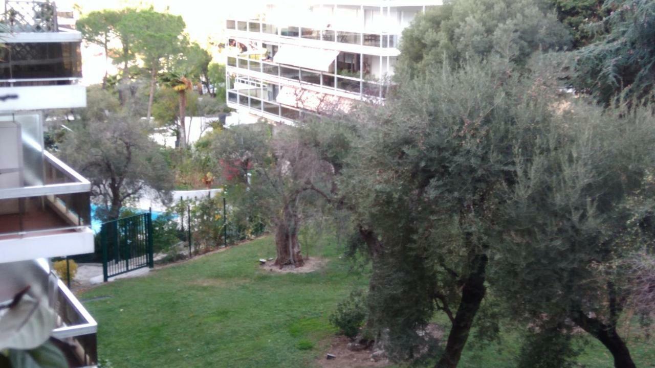Mas De Tanit Corinthe Juan-les-Pins Exterior foto